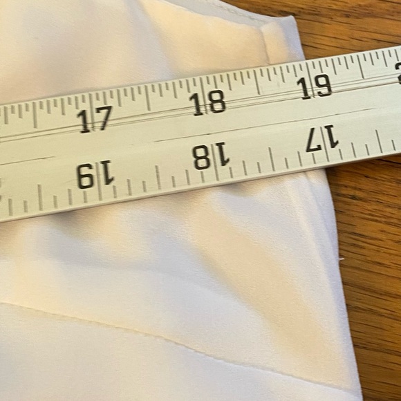 White House/Black Market sleeveless lined top - size m - Picture 7 of 7